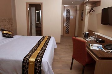 Rivavi Kuta Beach Hotel Legian Kültér fotó